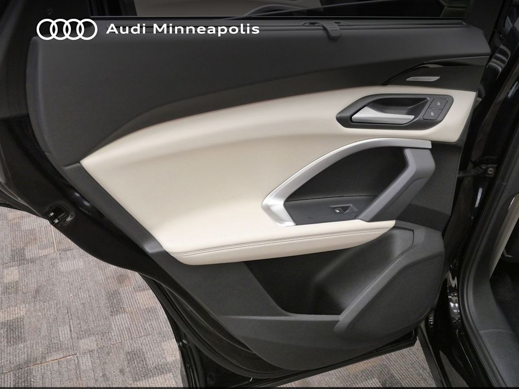 Thumbnail: 2025 Audi Q5 - 19