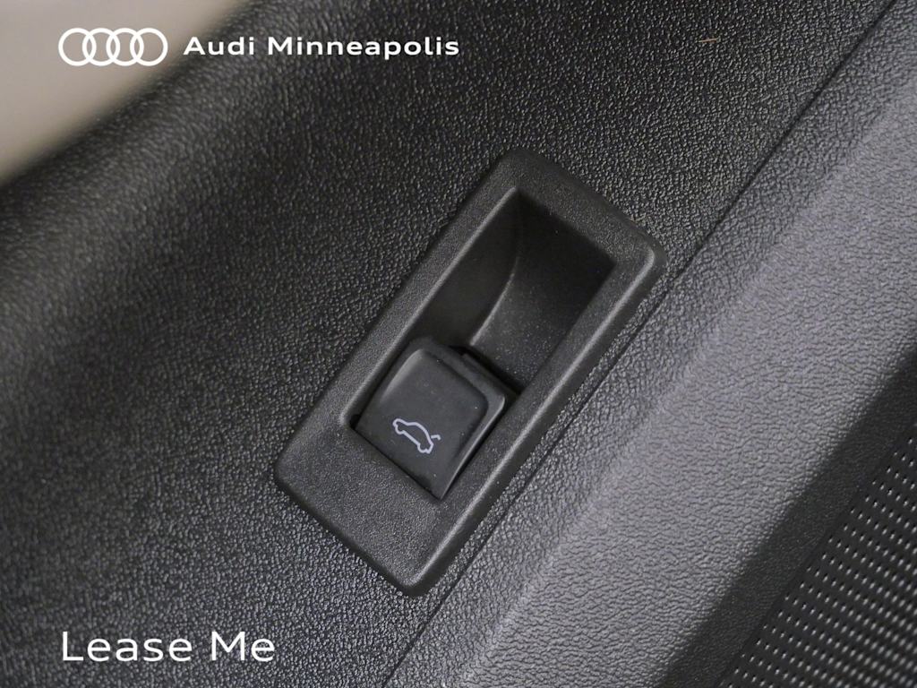 Thumbnail: 2025 Audi Q5 - 7