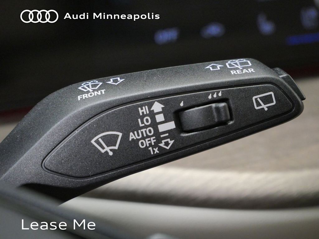 Thumbnail: 2025 Audi Q5 - 12
