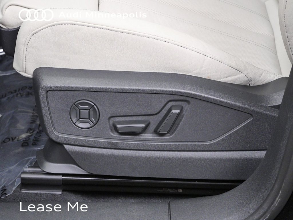 Thumbnail: 2025 Audi Q5 - 18