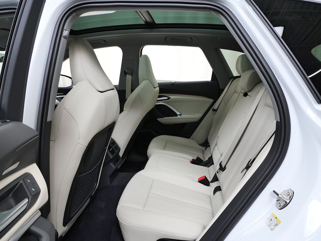 Thumbnail: 2026 Audi Q5 - 8