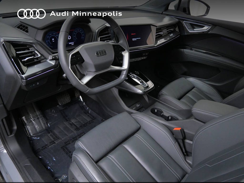 Thumbnail: 2023 Audi Q4 e-tron - 2