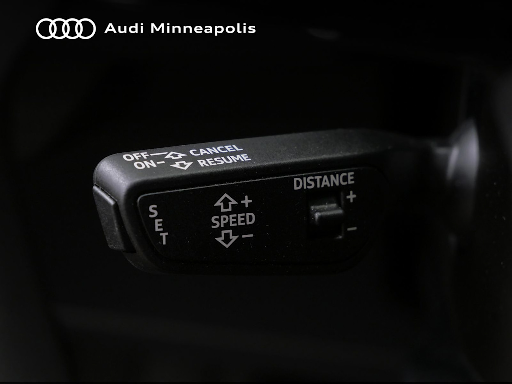 Thumbnail: 2023 Audi Q4 e-tron - 22