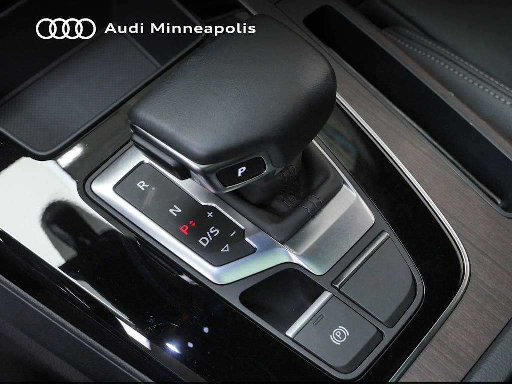 Thumbnail: 2023 Audi Q5 - 9