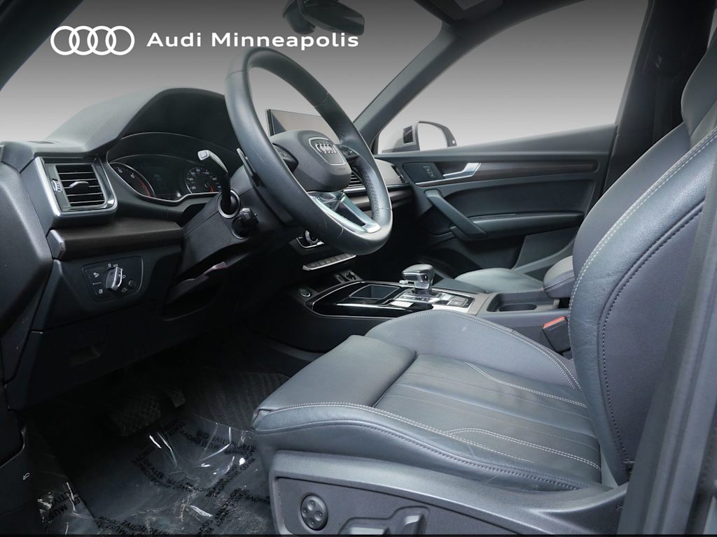 Thumbnail: 2023 Audi Q5 - 7