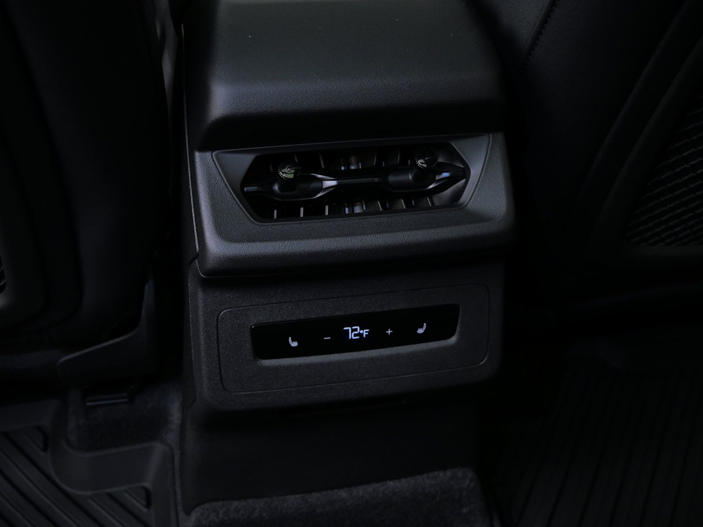 Thumbnail: 2027 Audi Q6 e-tron - 15