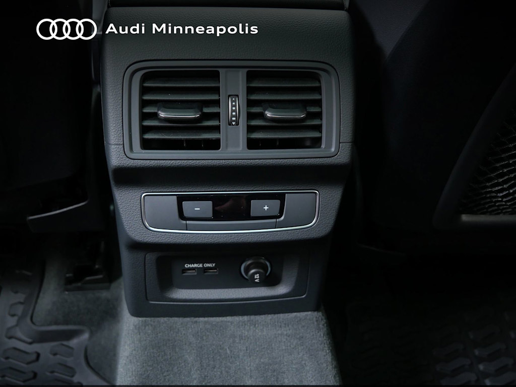 Thumbnail: 2023 Audi Q5 - 19