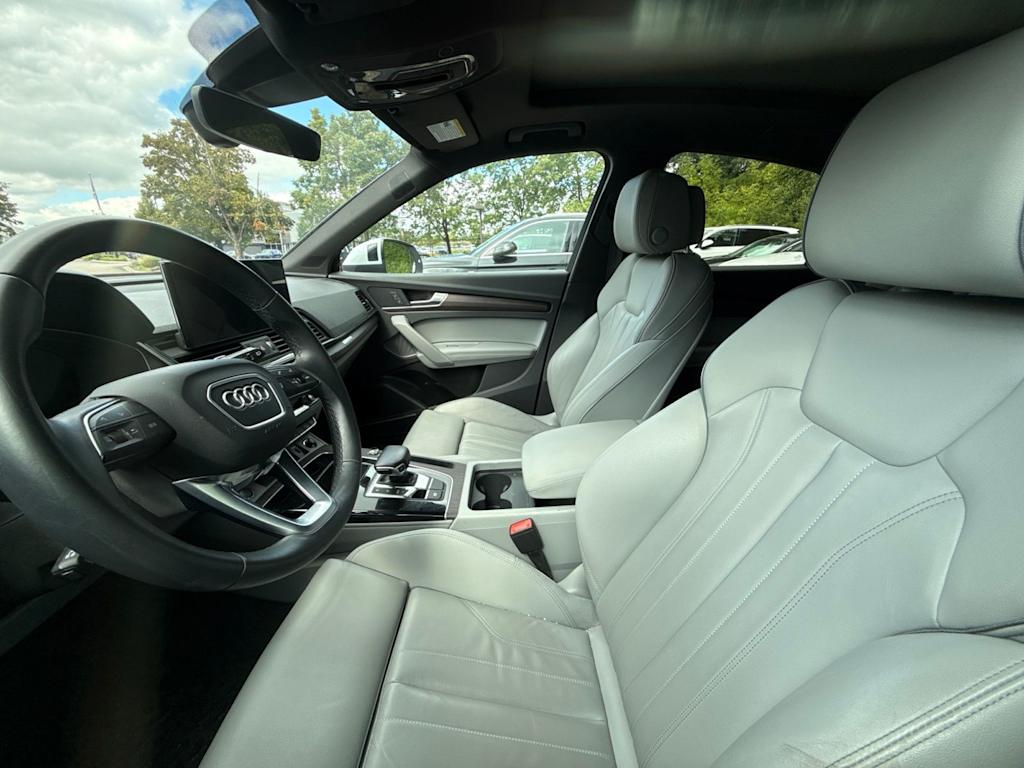 Thumbnail: 2023 Audi Q5 - 3
