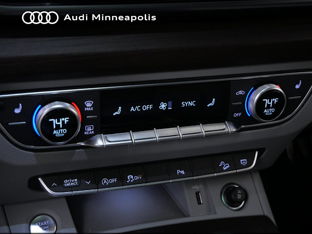 Thumbnail: 2023 Audi Q5 - 24