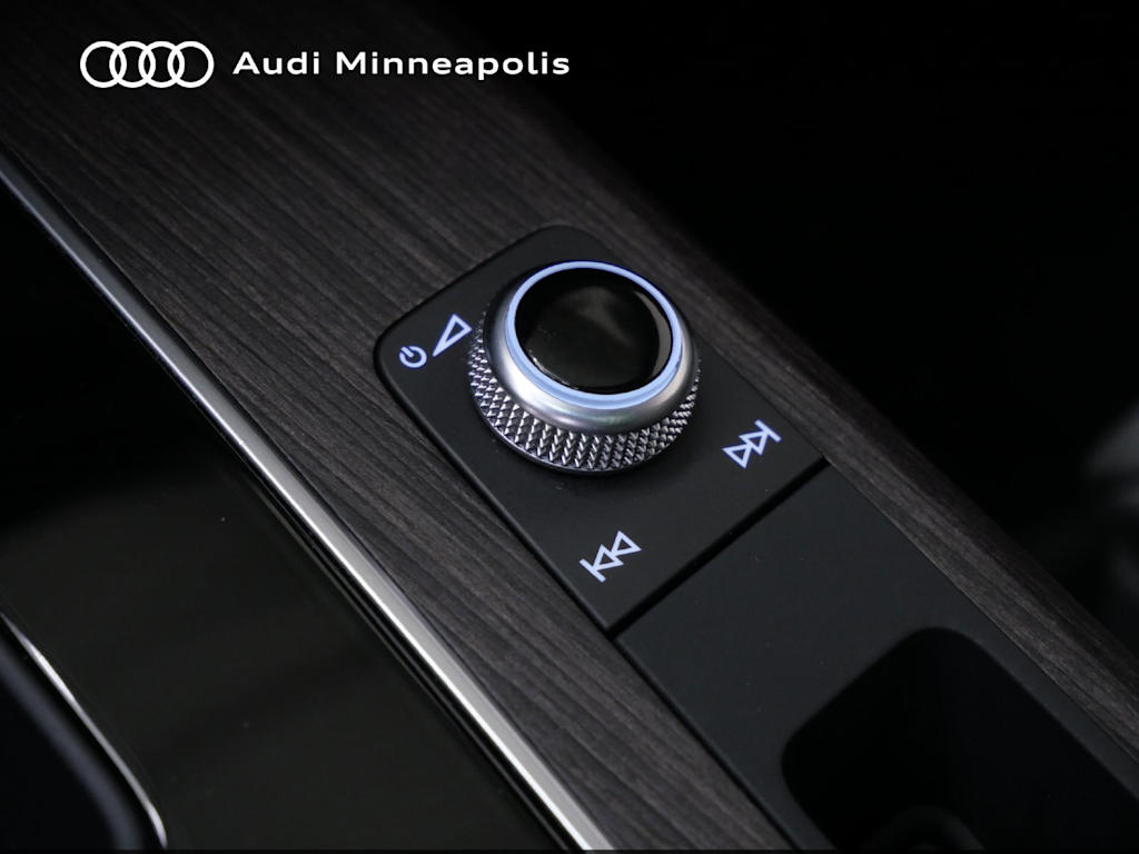 Thumbnail: 2023 Audi Q5 - 26