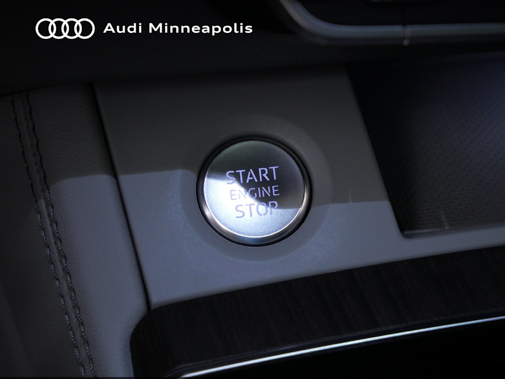 Thumbnail: 2023 Audi Q5 - 25