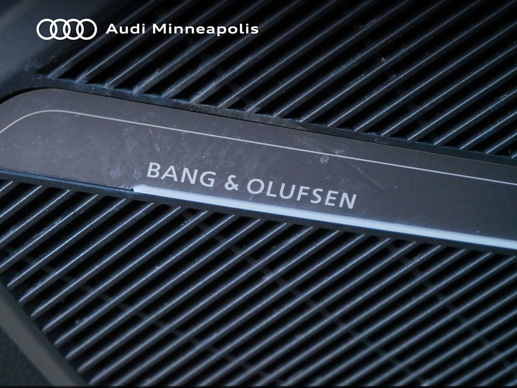 Thumbnail: 2023 Audi Q5 - 7