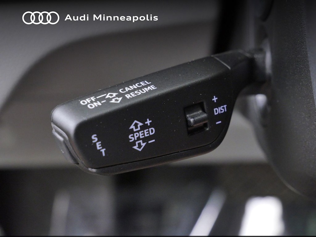 Thumbnail: 2023 Audi Q5 - 23