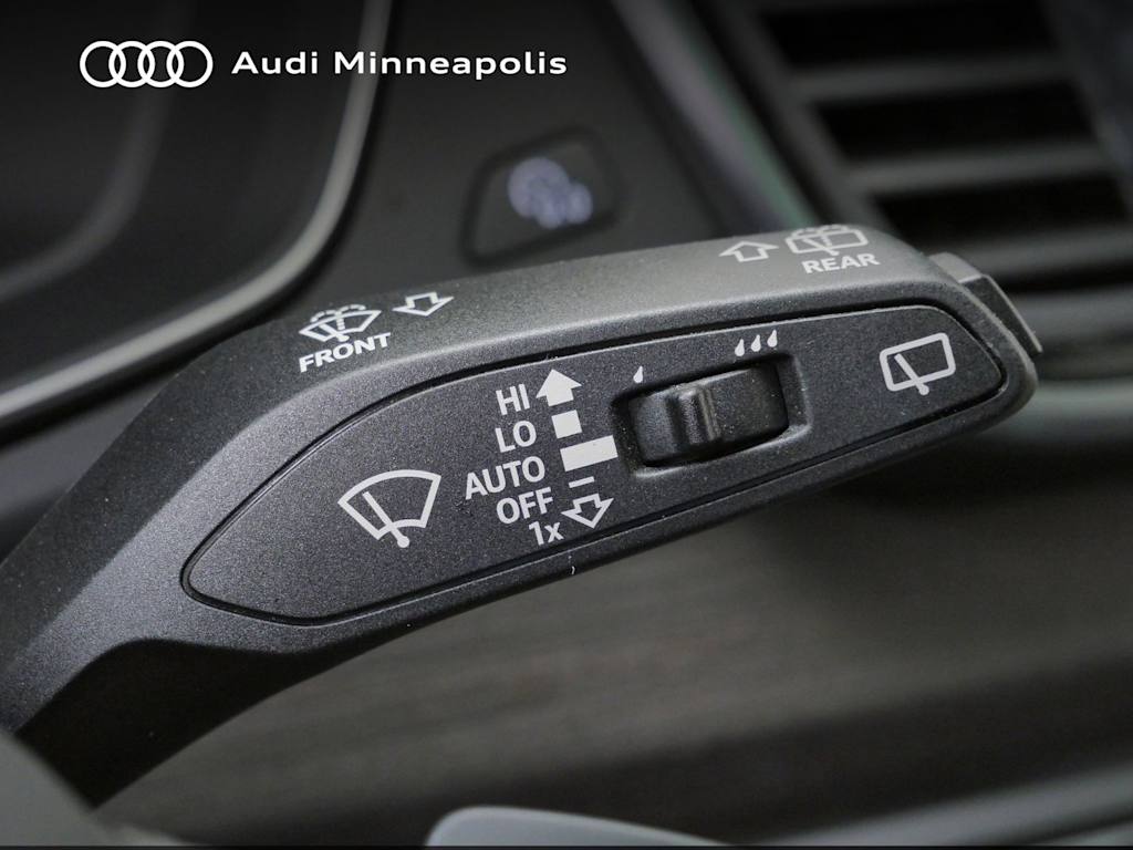 Thumbnail: 2023 Audi Q5 - 13