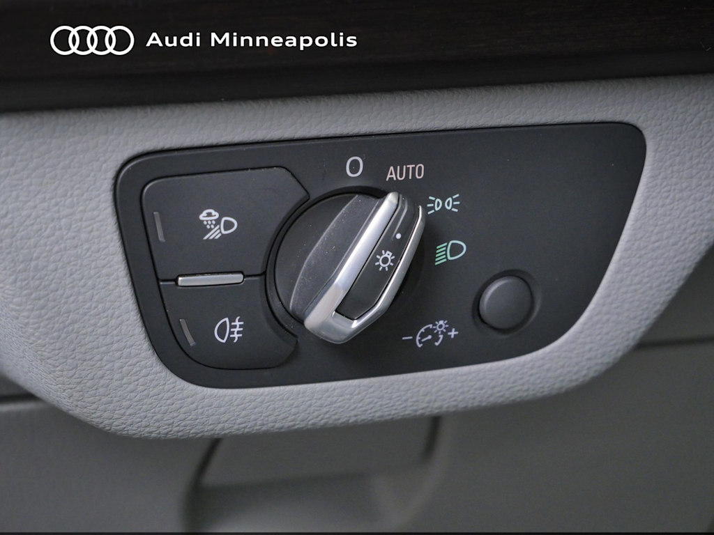 Thumbnail: 2023 Audi Q5 - 12