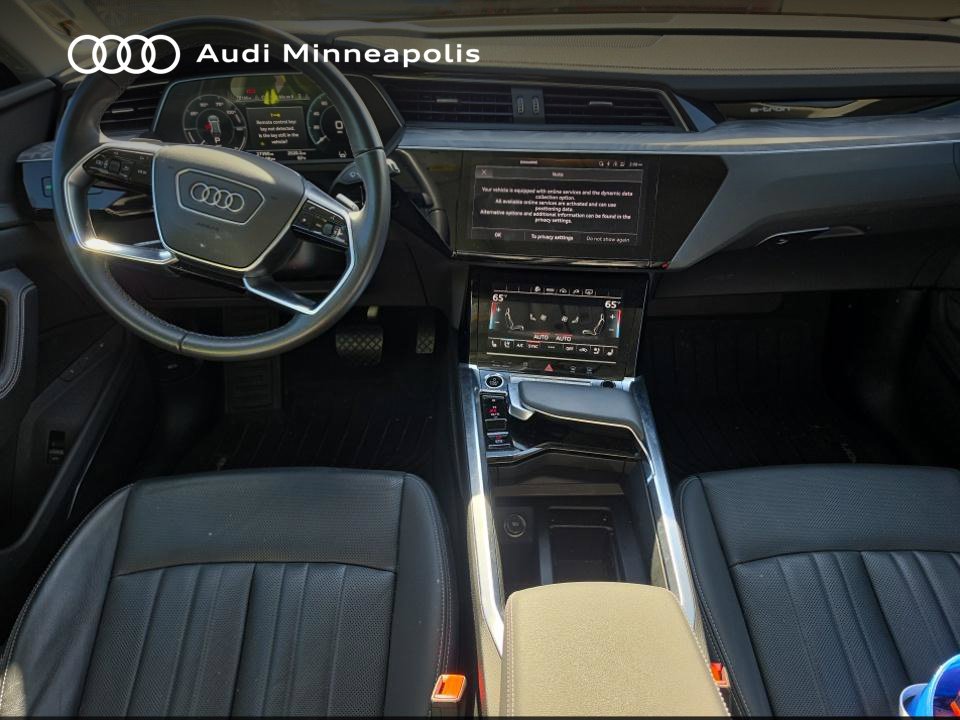 Thumbnail: 2024 Audi Q8 e-tron - 2