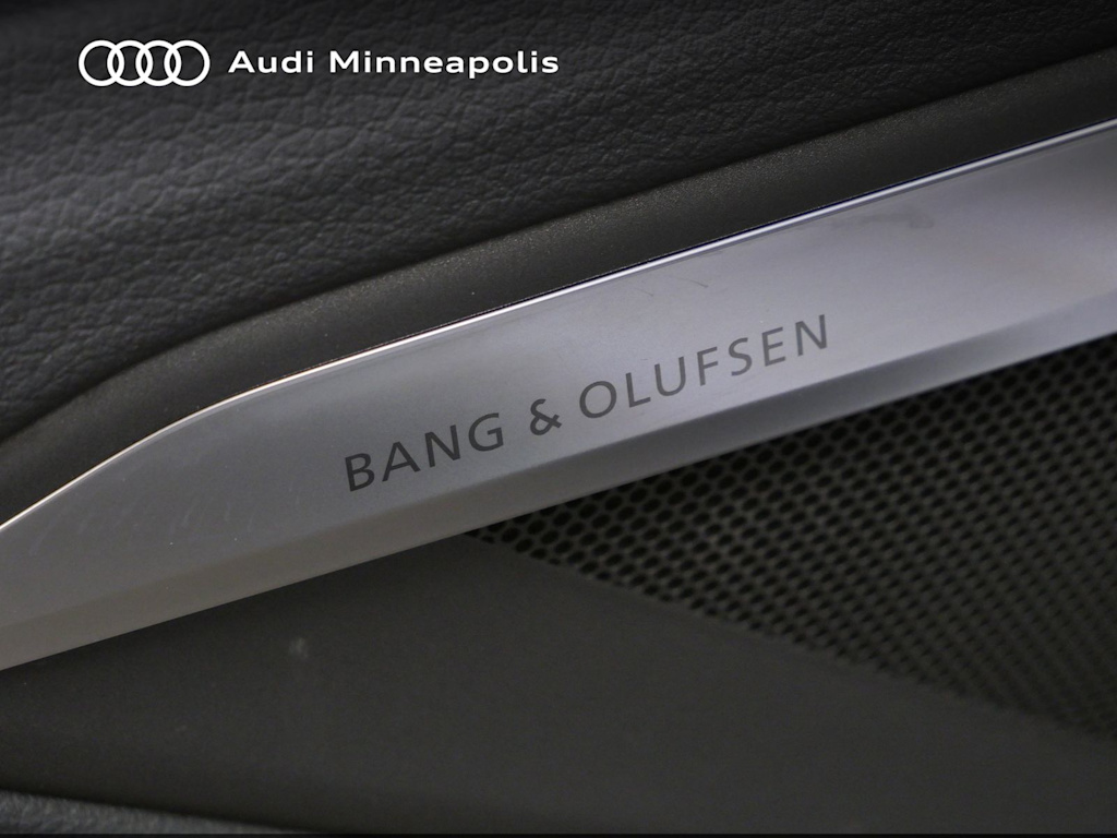 Thumbnail: 2024 Audi Q8 e-tron - 7