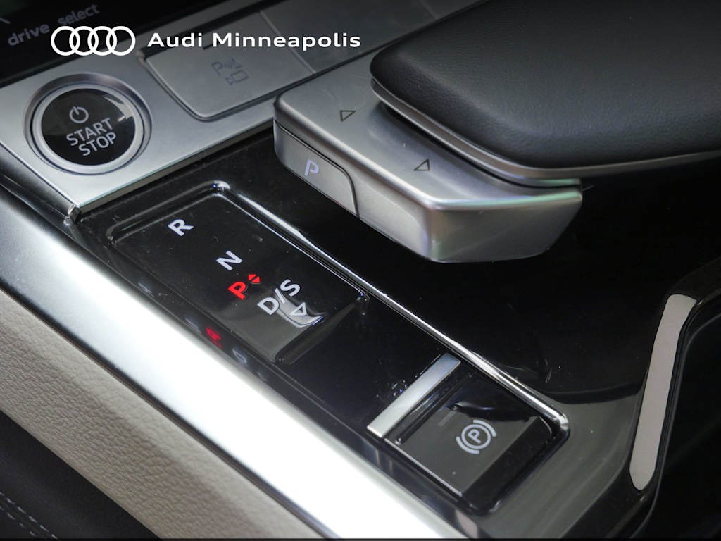 Thumbnail: 2024 Audi Q8 e-tron - 11