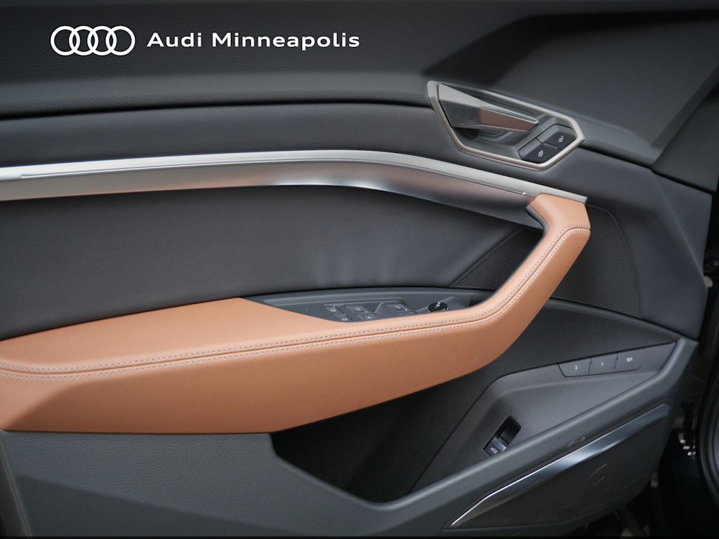 Thumbnail: 2024 Audi Q8 e-tron - 16