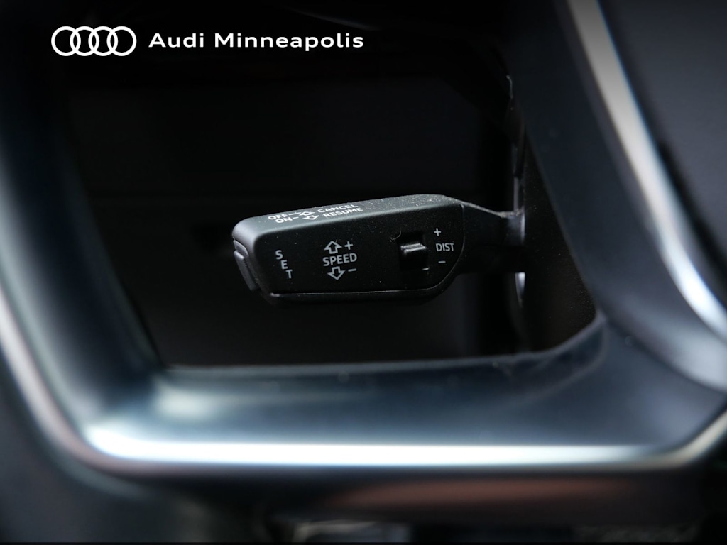 Thumbnail: 2024 Audi Q8 e-tron - 9