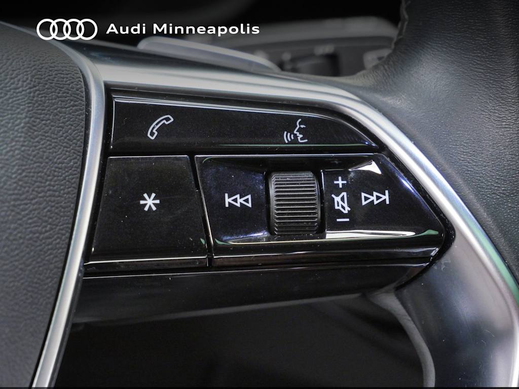Thumbnail: 2024 Audi Q8 e-tron - 21