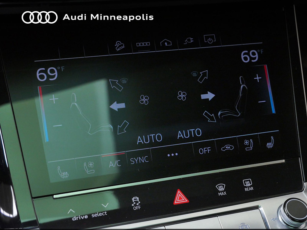 Thumbnail: 2024 Audi Q8 e-tron - 24