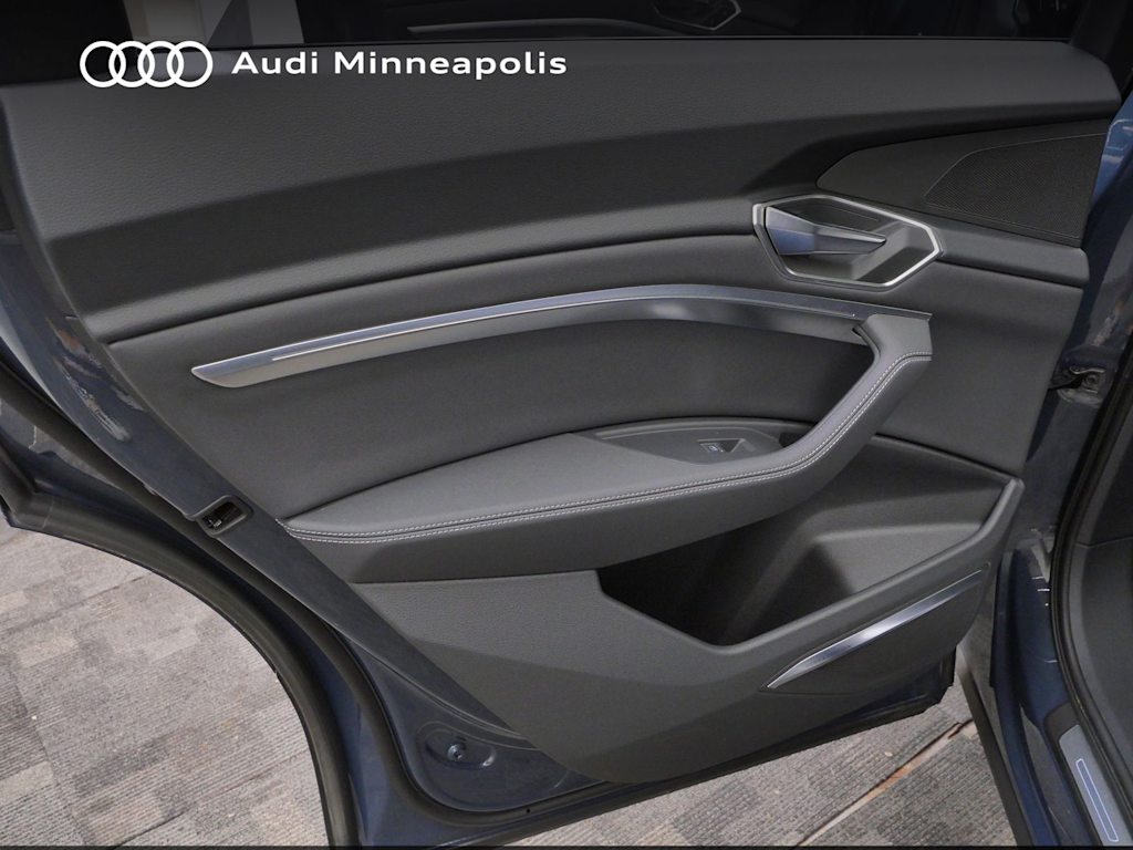 Thumbnail: 2024 Audi Q8 e-tron - 18