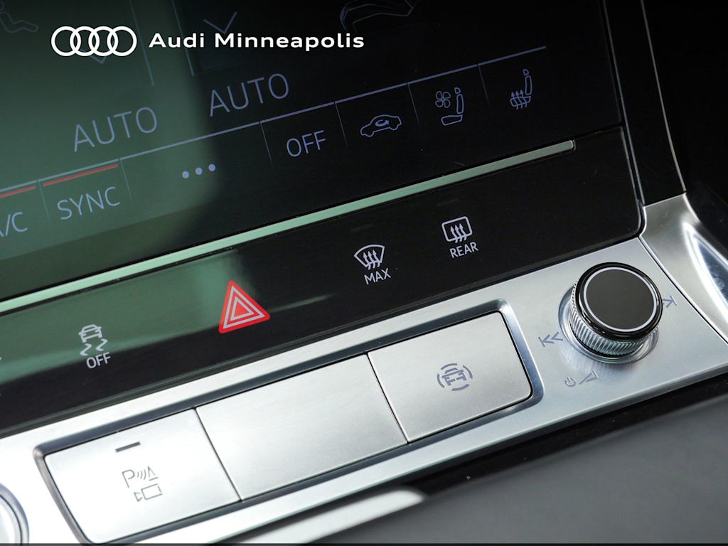 Thumbnail: 2024 Audi Q8 e-tron - 10