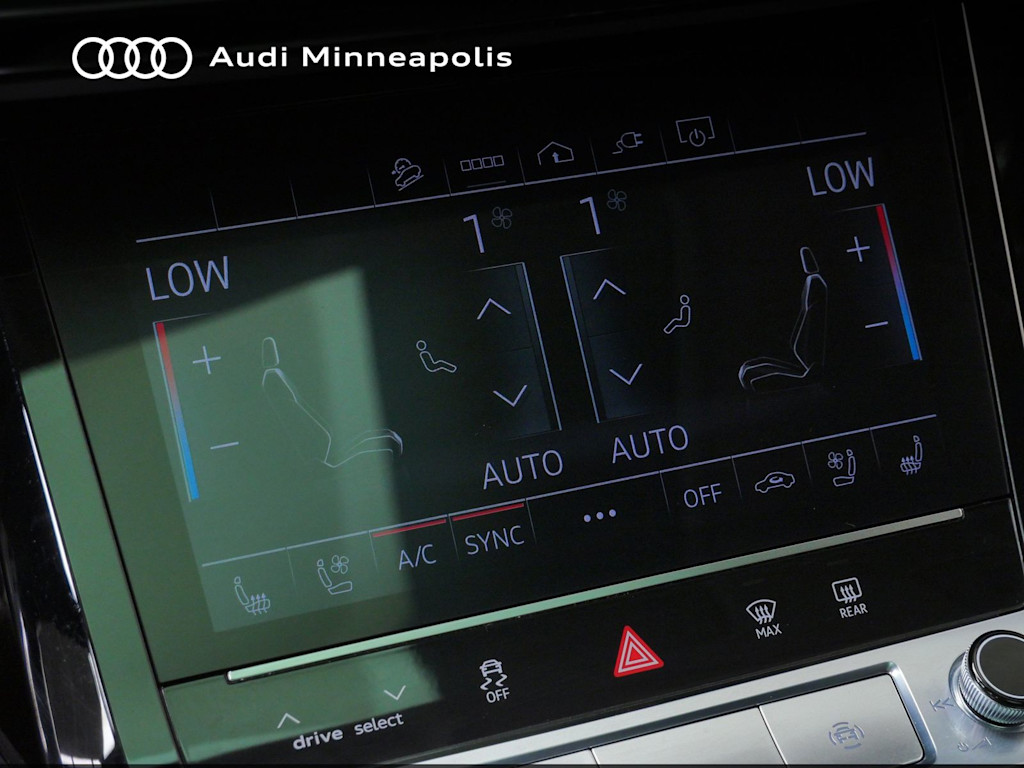 Thumbnail: 2024 Audi Q8 e-tron - 25