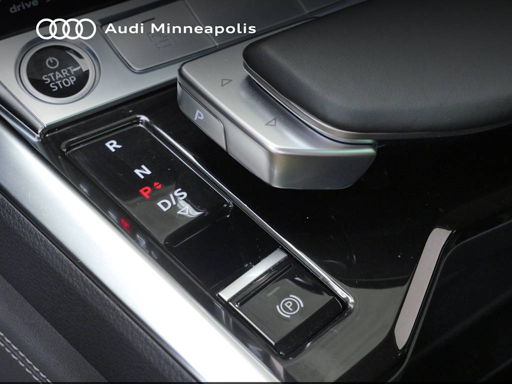 Thumbnail: 2024 Audi Q8 e-tron - 11