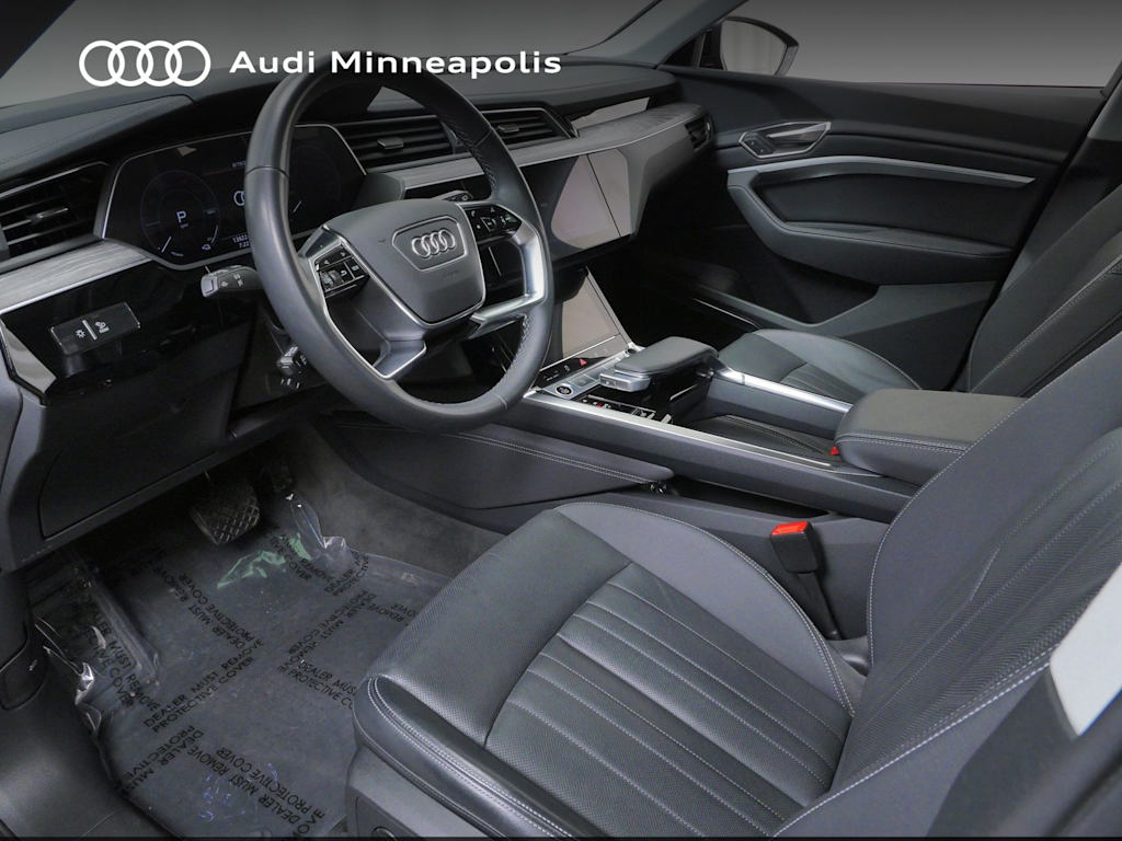 Thumbnail: 2024 Audi Q8 e-tron - 7