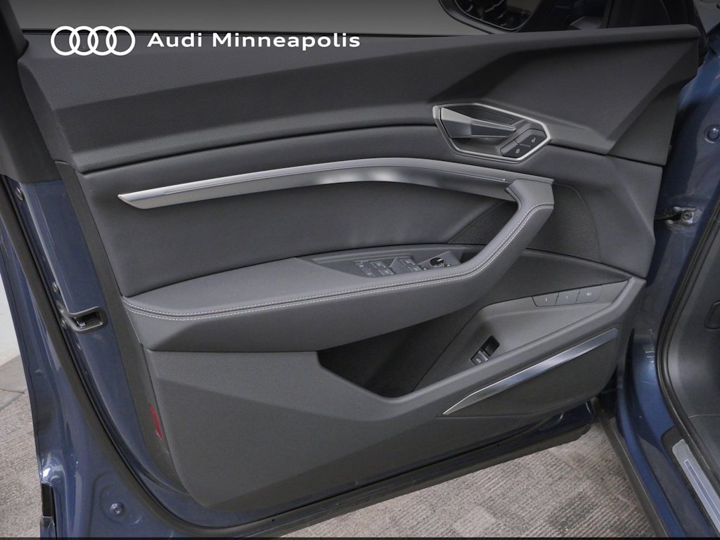 Thumbnail: 2024 Audi Q8 e-tron - 16