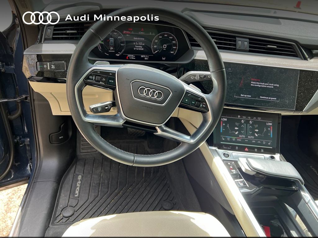 Thumbnail: 2024 Audi Q8 e-tron - 9