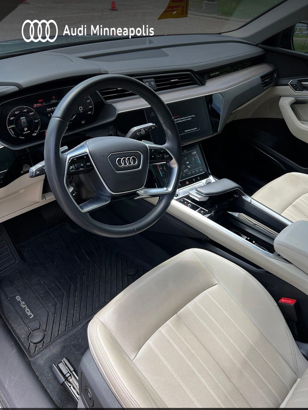 Thumbnail: 2024 Audi Q8 e-tron - 6