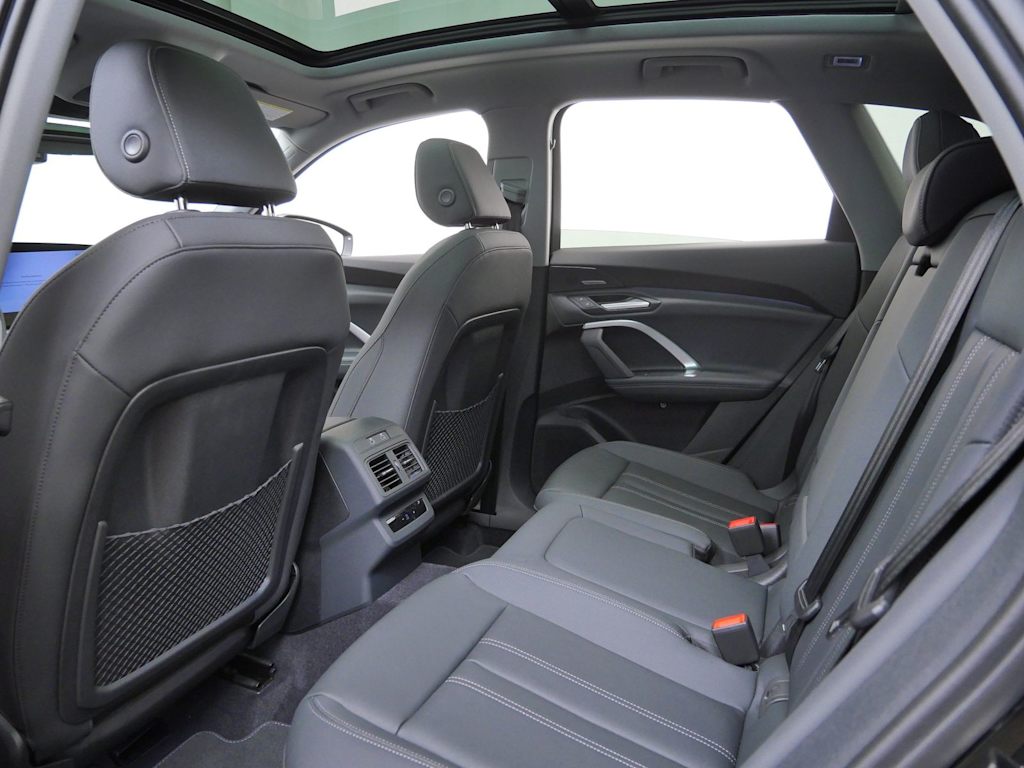 Thumbnail: 2026 Audi Q5 - 7