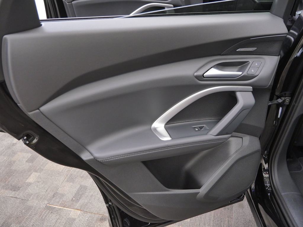 Thumbnail: 2026 Audi Q5 - 14