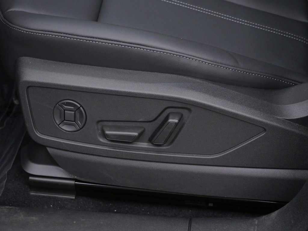 Thumbnail: 2026 Audi Q5 - 13