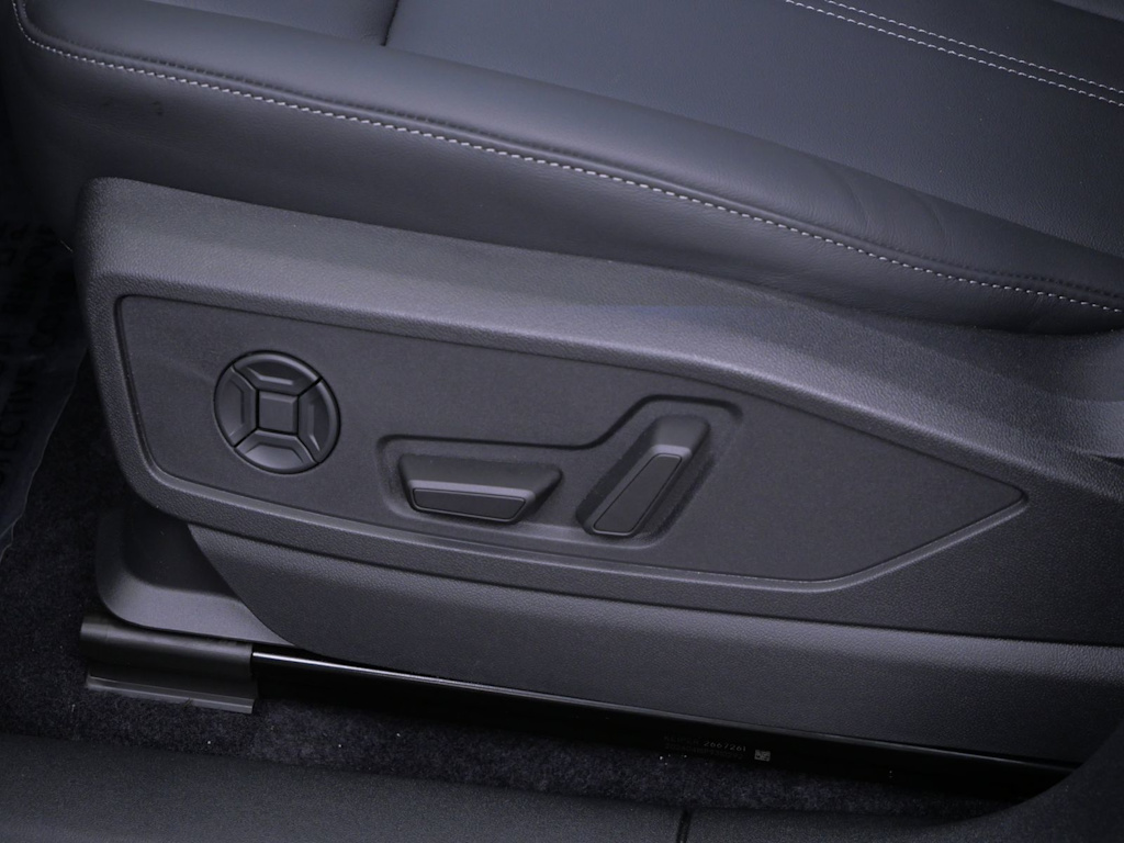 Thumbnail: 2026 Audi Q5 - 13