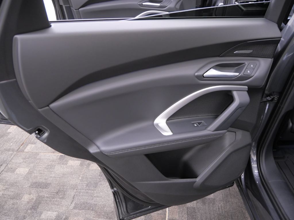 Thumbnail: 2026 Audi Q5 - 15