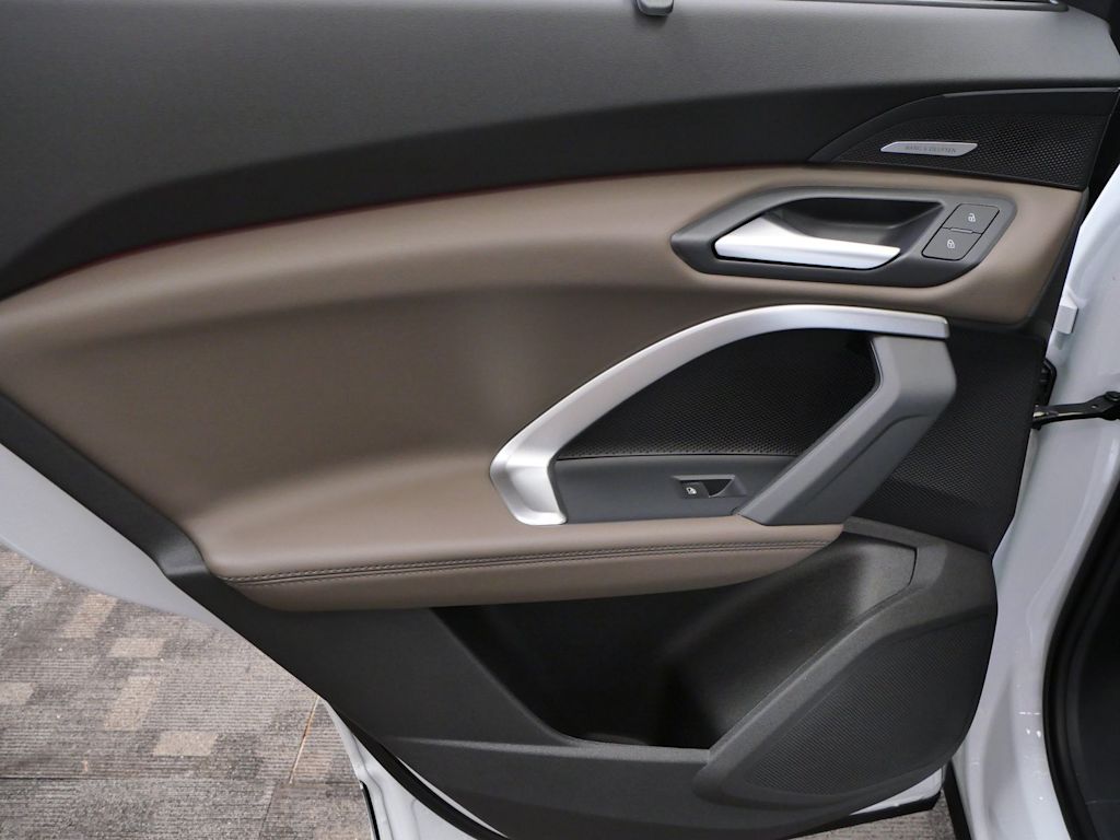 Thumbnail: 2026 Audi Q5 - 14
