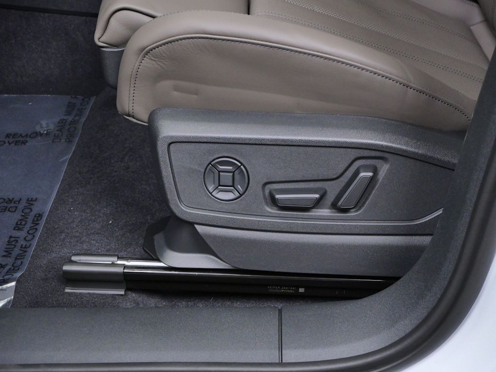 Thumbnail: 2026 Audi Q5 - 13