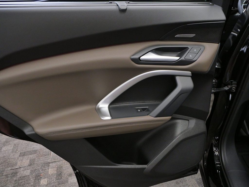 Thumbnail: 2026 Audi Q5 - 14