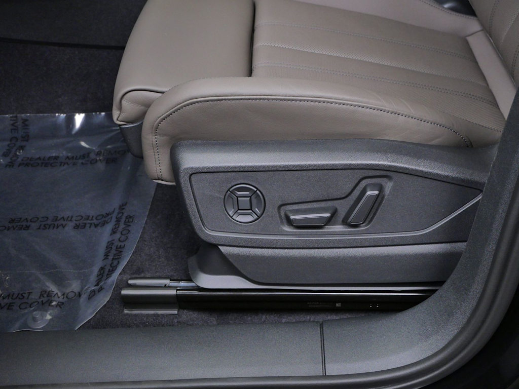 Thumbnail: 2026 Audi Q5 - 13