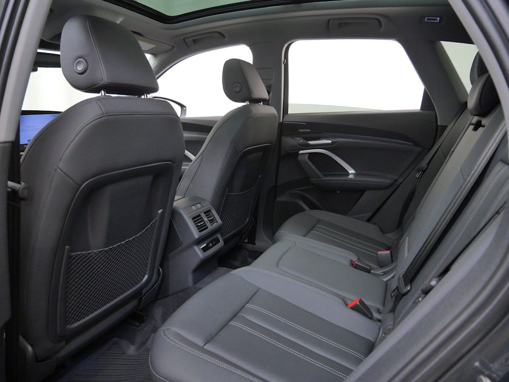 Thumbnail: 2026 Audi Q5 - 7