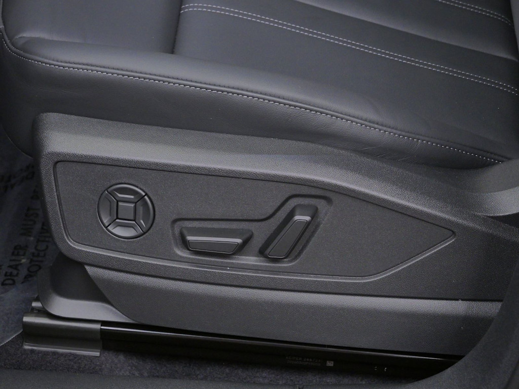 Thumbnail: 2026 Audi Q5 - 13