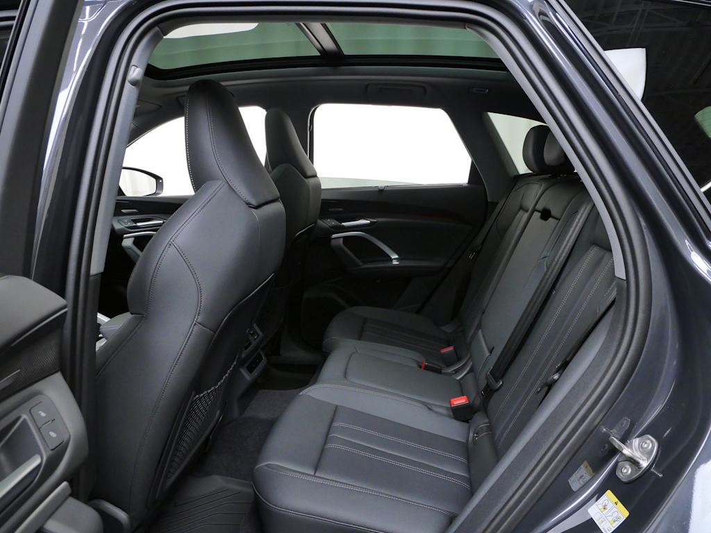 Thumbnail: 2026 Audi Q5 - 7