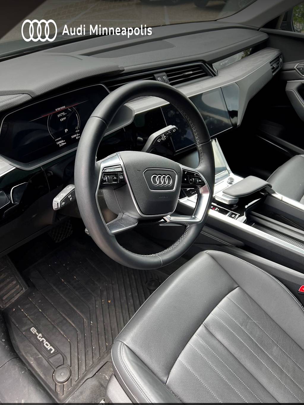 Thumbnail: 2024 Audi Q8 e-tron - 9