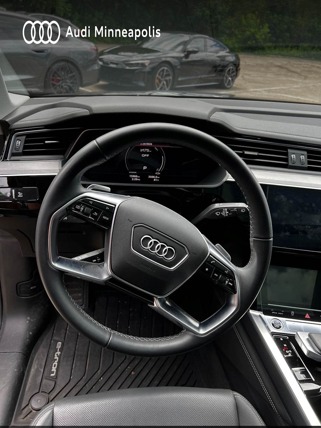 Thumbnail: 2024 Audi Q8 e-tron - 8