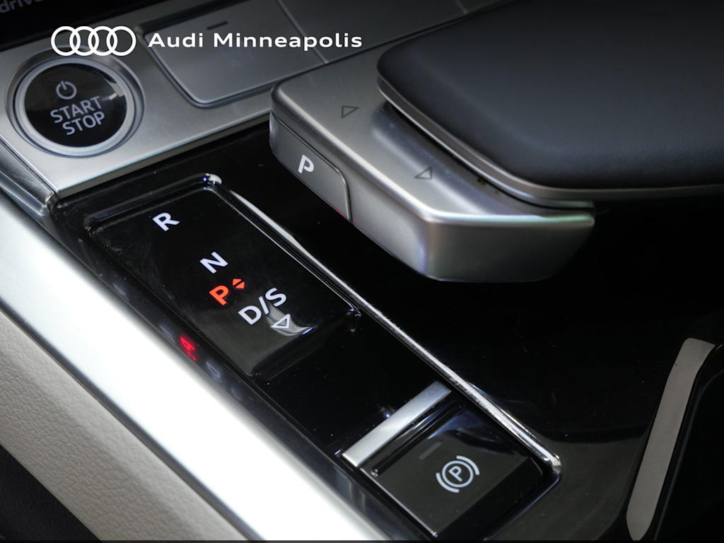 Thumbnail: 2024 Audi Q8 e-tron - 10