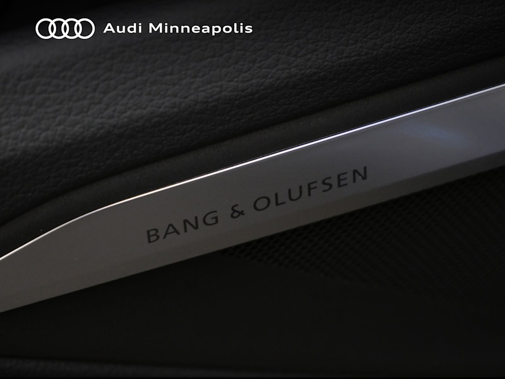 Thumbnail: 2024 Audi Q8 e-tron - 6